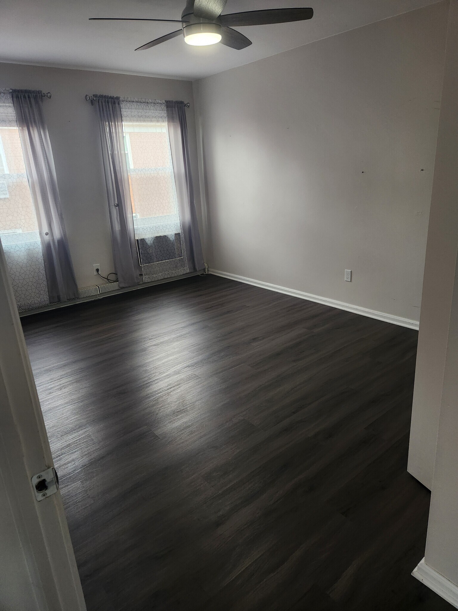 bedroom - 13797 Cedar Rd