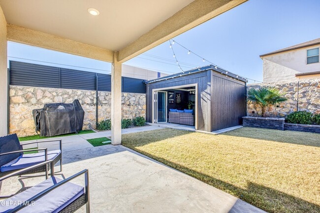 Building Photo - 1621 Sam Dominguez St