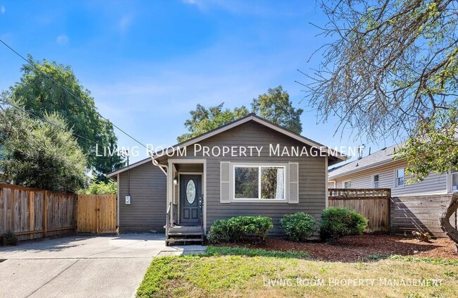 Primary Photo - Updated Woodlawn Ranch with a Private Yard