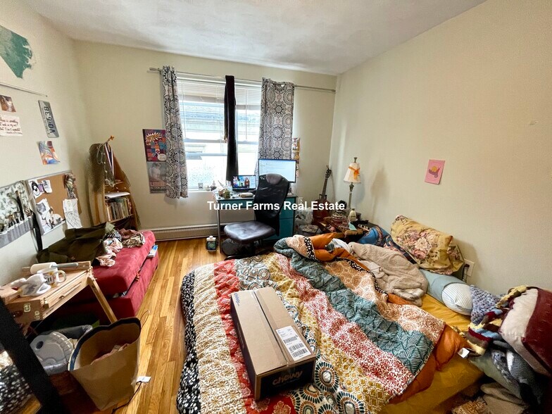 Building Photo - 406 Highland Ave