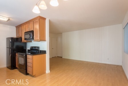 Building Photo - 972 Larrabee St