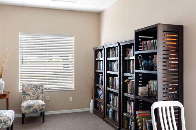 Building Photo - 6616 7th Ave Cir W