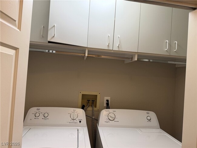 Building Photo - 8432 Pacific Fountain Ave