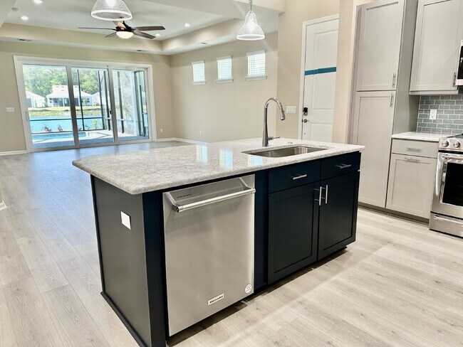 Building Photo - Gorgeous Home with a Private Pool Ready to...