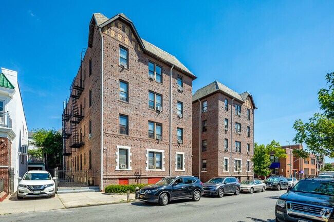 Building Photo - 579 61st St