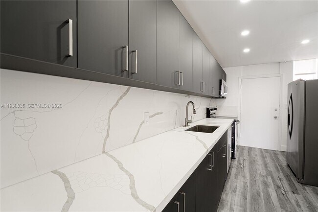 Building Photo - 3660 NE 166th St