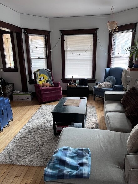 Building Photo - 3039 N Cramer St