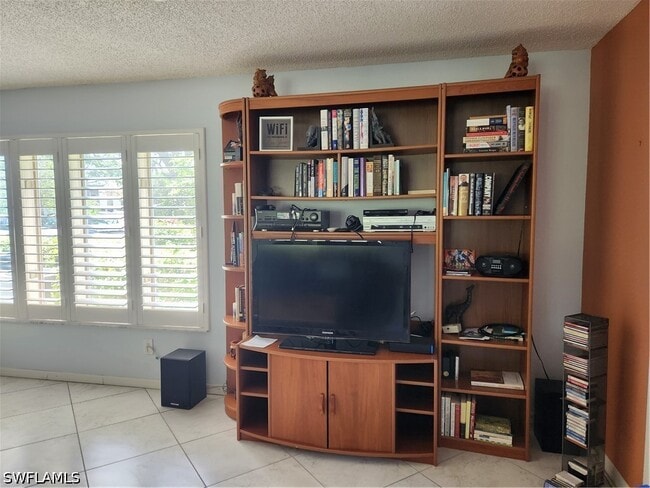 Building Photo - 1629 Spoonbill Ln