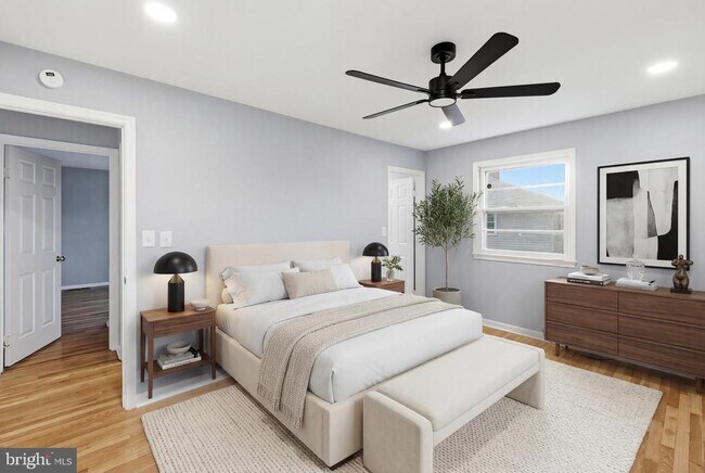 Building Photo - 11002 Trafton Ct