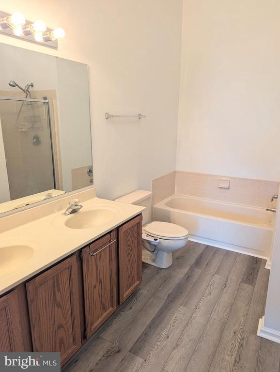 Building Photo - 46582 Broadspear Terrace