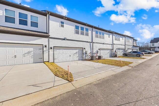 Building Photo - 5720 Rivulet Wy