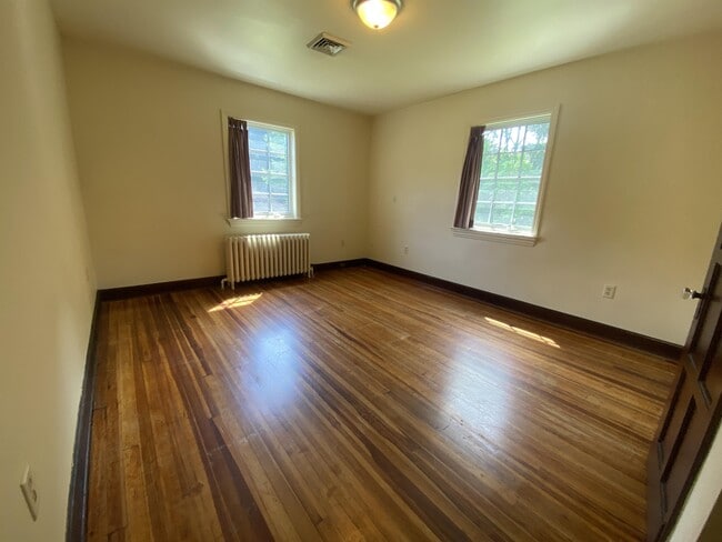 Building Photo - 20 Safe Harbor Village