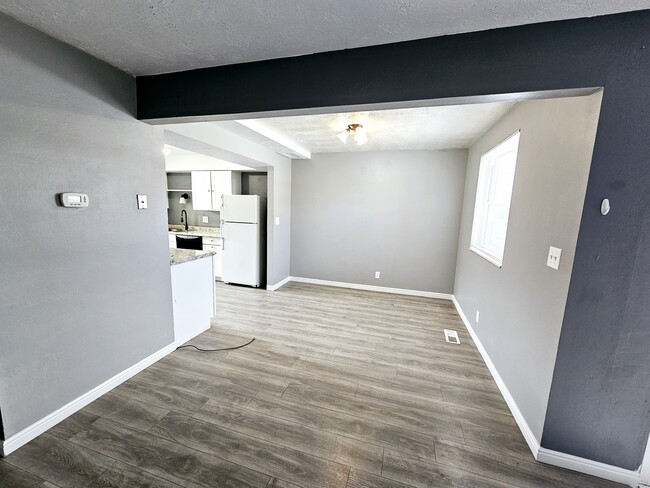 Building Photo - 55 San Rafael Ct