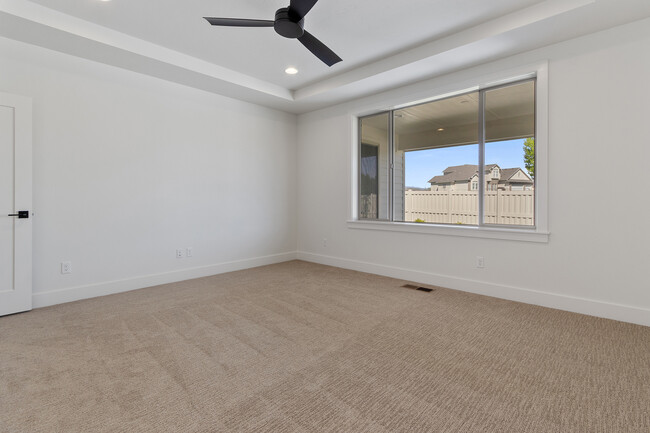 Building Photo - 4646 S Selatir Way