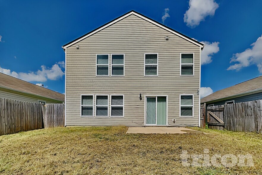 Building Photo - 2337 Middle View Dr