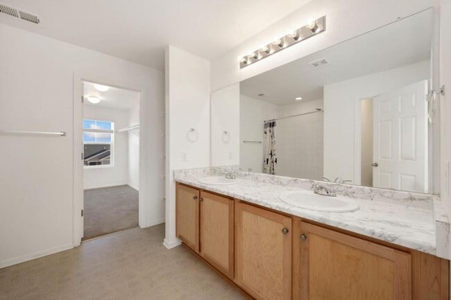 Building Photo - 2985 Bridal Veil Falls Ct