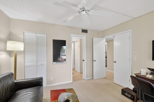 Building Photo - 10173 Mangrove Dr