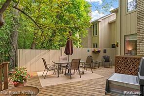 Building Photo - 1360 Bramblebush Run