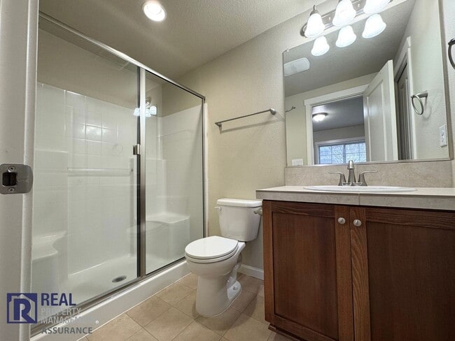 Building Photo - Spacious, well-designed Townhome in the River Terrace community!!