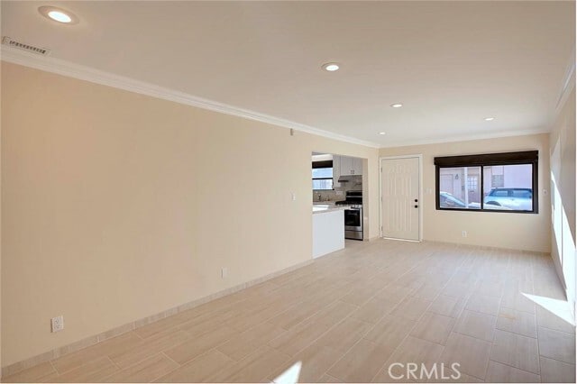Building Photo - 6800 W Oceanfront