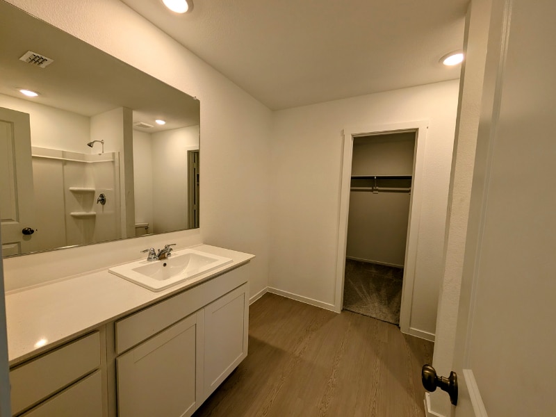 Building Photo - 11321 Rodeo Dr