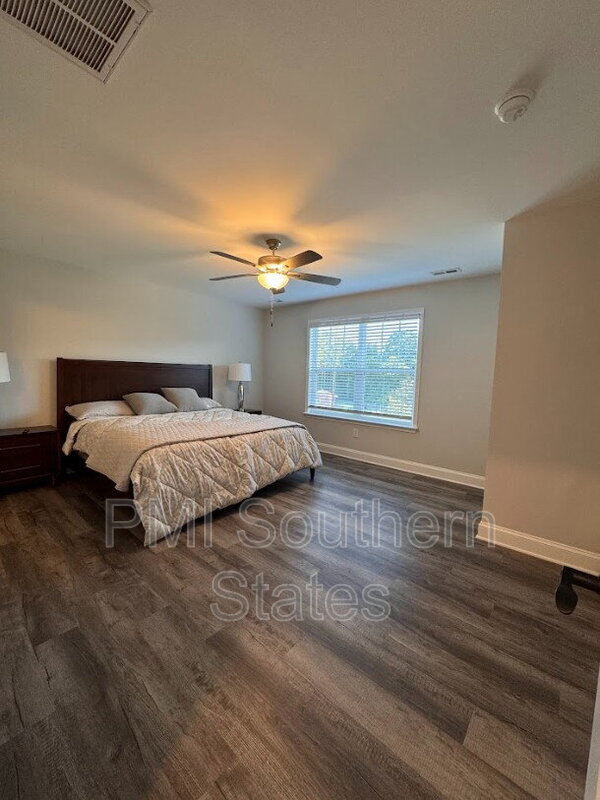 Building Photo - 33 Snowmill Rd
