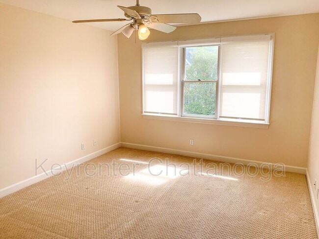 Building Photo - 8011 Dancing Fern Trail