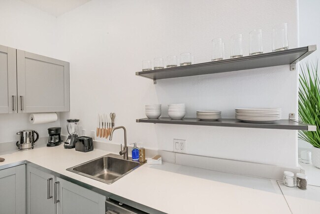 Building Photo - 3309 Webster St