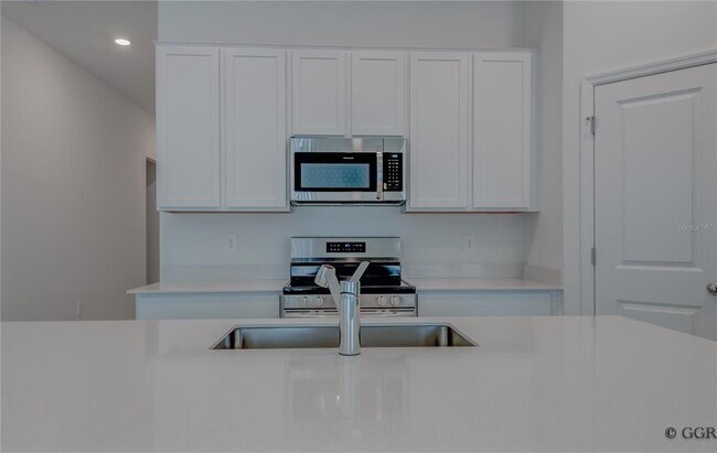 Building Photo - 1481 Brentwood Dr