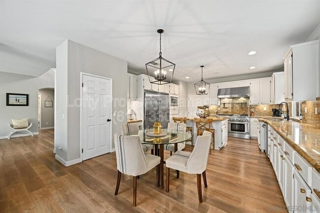 Building Photo - 3231 Canyon View Dr