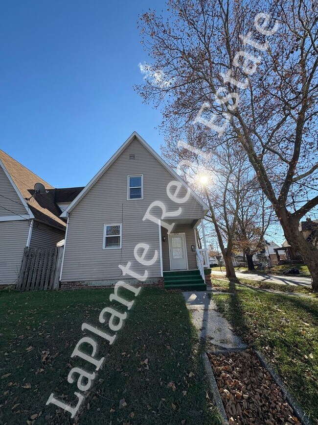 Primary Photo - Spacious 4-Bed Home with Fresh Updates in Toledo’s Old South End