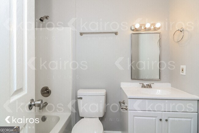 Building Photo - 210 Deer Pkwy