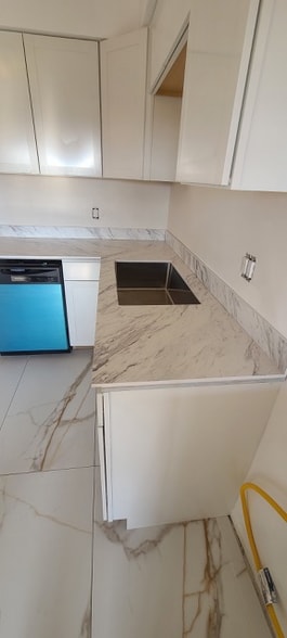 Building Photo - 835 Ashland Ave