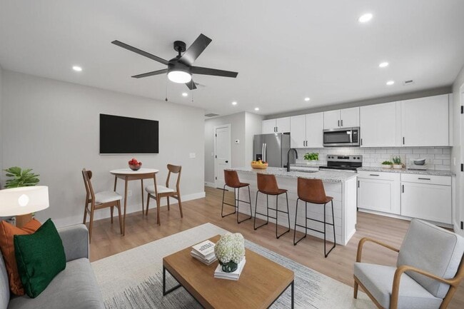 Building Photo - 112 Shipman Dr