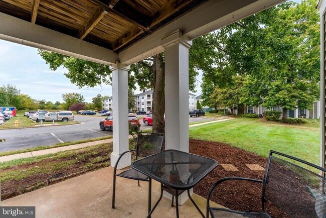 Building Photo - 8091 Lacy Dr