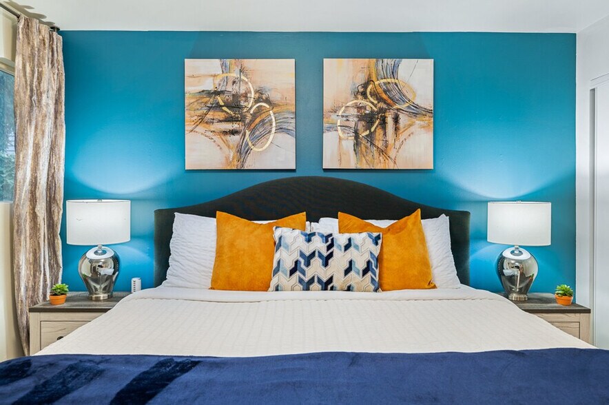 Building Photo - 540 104th Ave SE