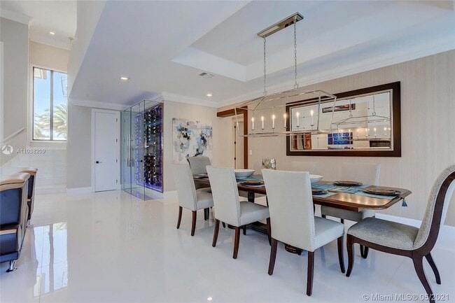 Building Photo - 750 Marine Dr