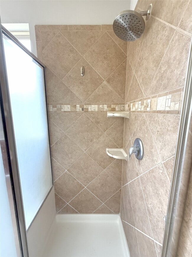 Building Photo - 24611 Fort Timbers Ct