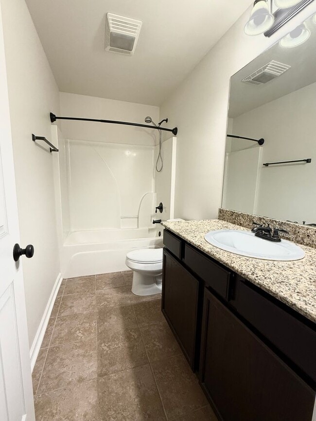 Building Photo - 15390 Eaglestone Dr