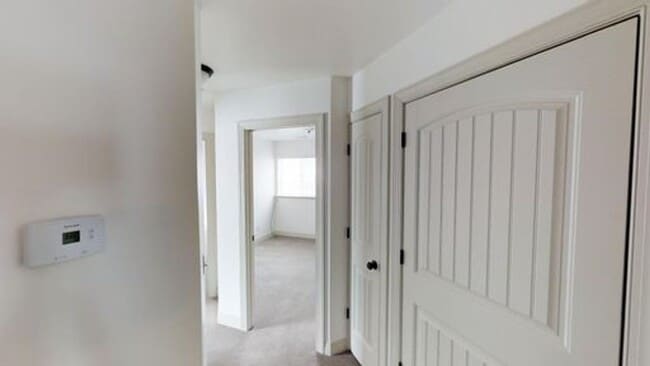 Building Photo - A PERFECT TOWNHOME IN EAGLE MOUNTAIN