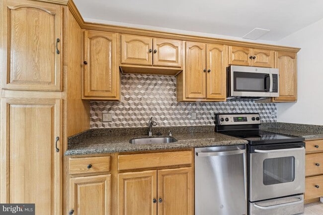 Building Photo - 9877 Whiskey Run