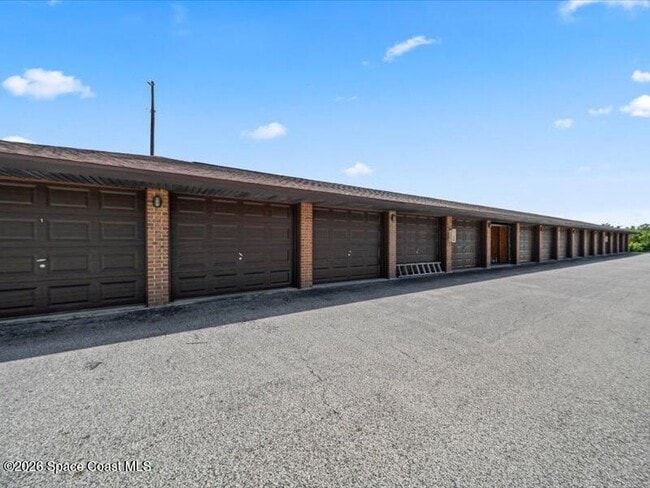 Building Photo - 3614 Overlook Dr