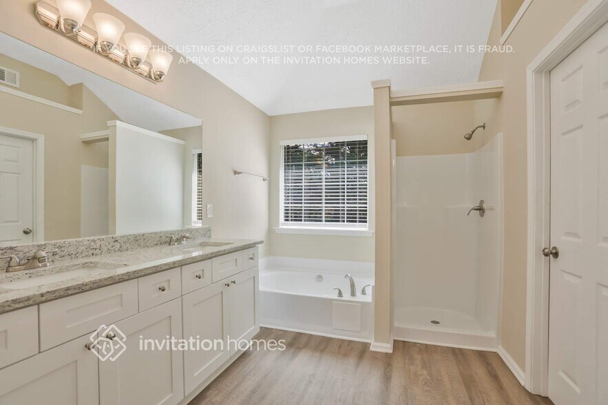 Building Photo - 1370 Pinebreeze Ct