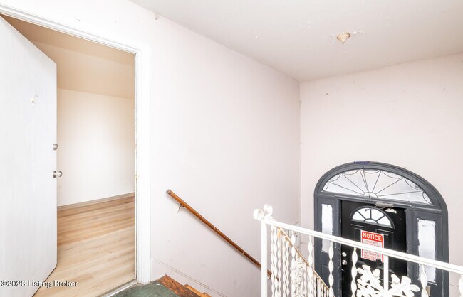 Building Photo - 2515 Brownsboro Rd