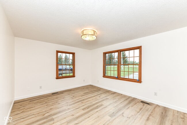 Building Photo - 133 Patriots Landing Dr