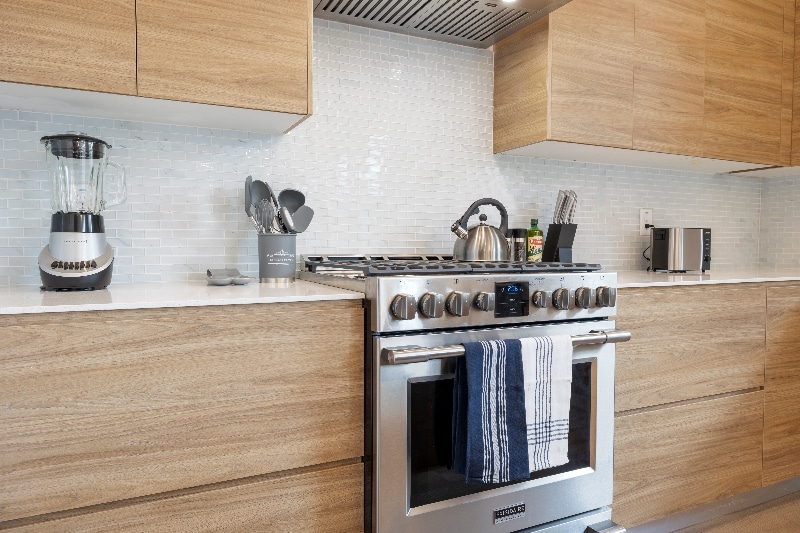 Building Photo - 639 W 16th St