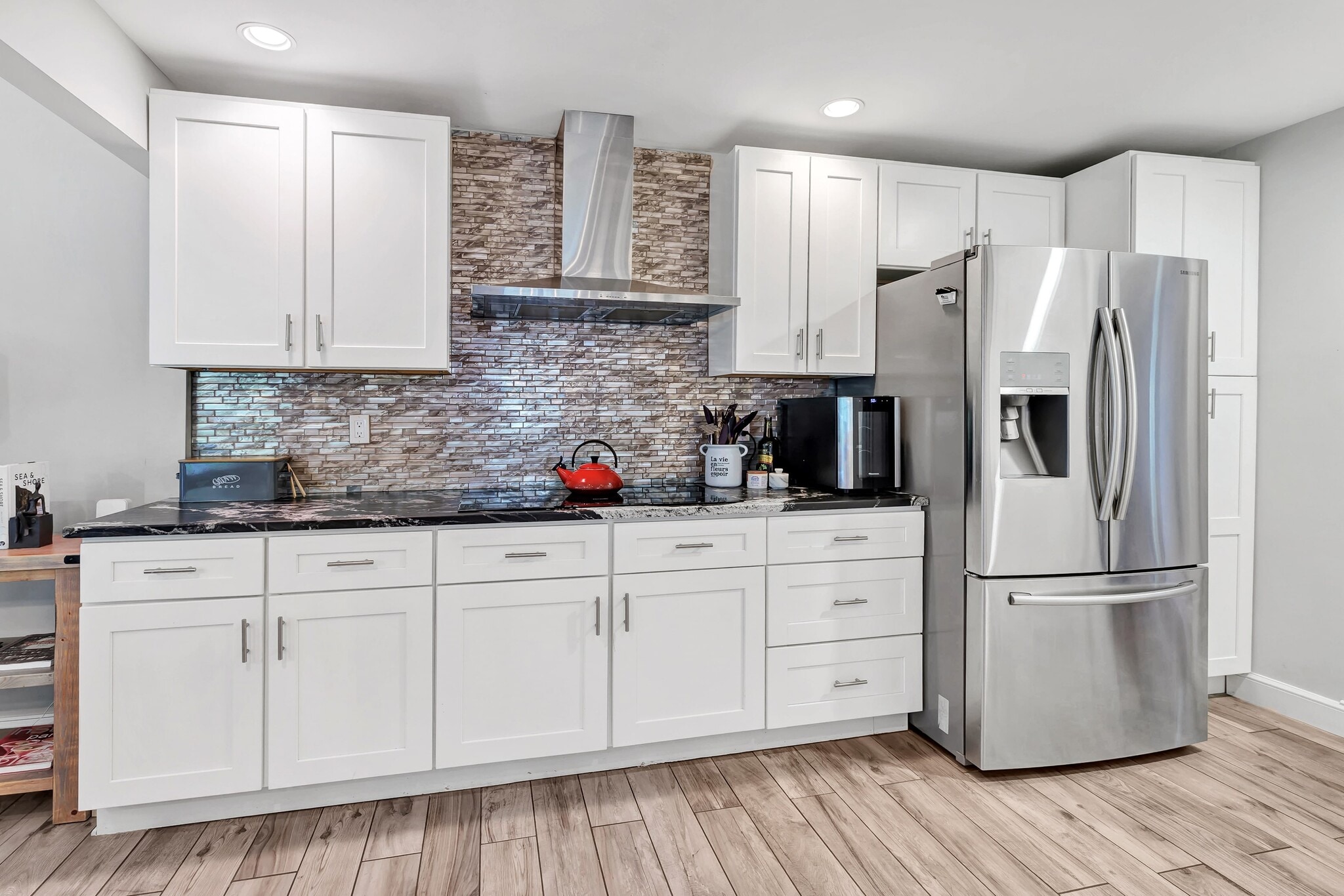 Building Photo - 26 Pearsall Pl