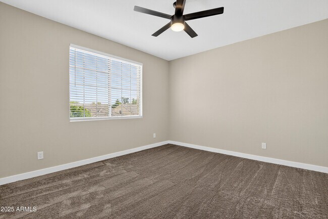 Building Photo - 11517 W Laurelwood Ln