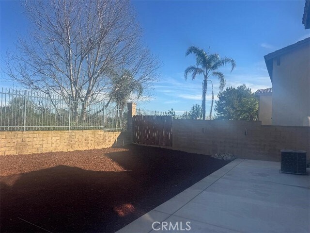 Building Photo - 6257 Long Cove Dr