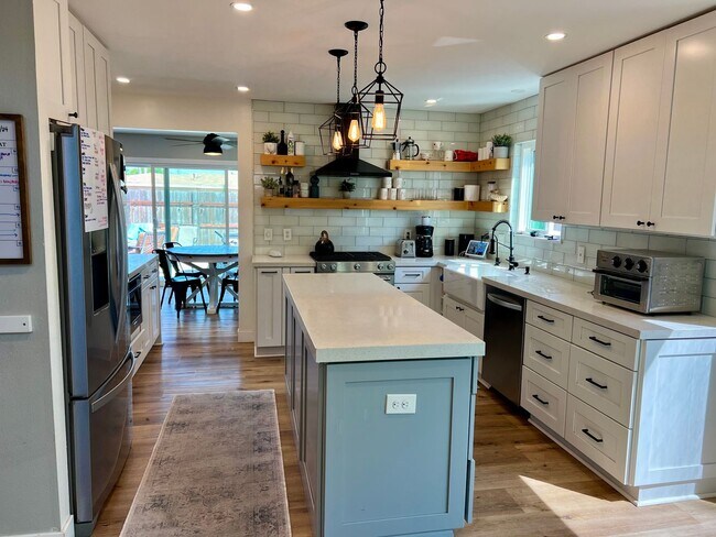 Building Photo - Two story 3 bedroom/2.5 bath home on corne...
